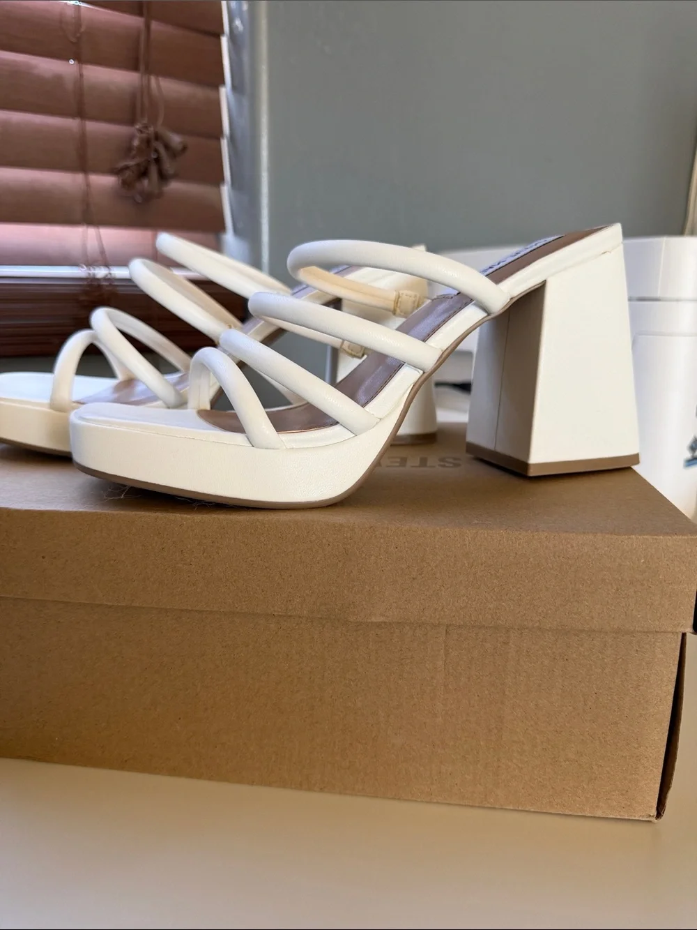 Steve Madden White Multi-Strap Block Heel Mules - Picture 3 of 3